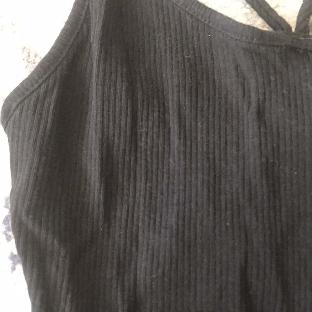 4/$20  Ribbed Tanktop - Picture 3 of 4